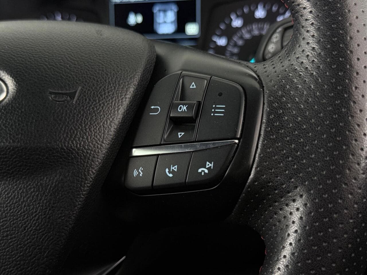 Ford Focus thumbnail Misc Controls