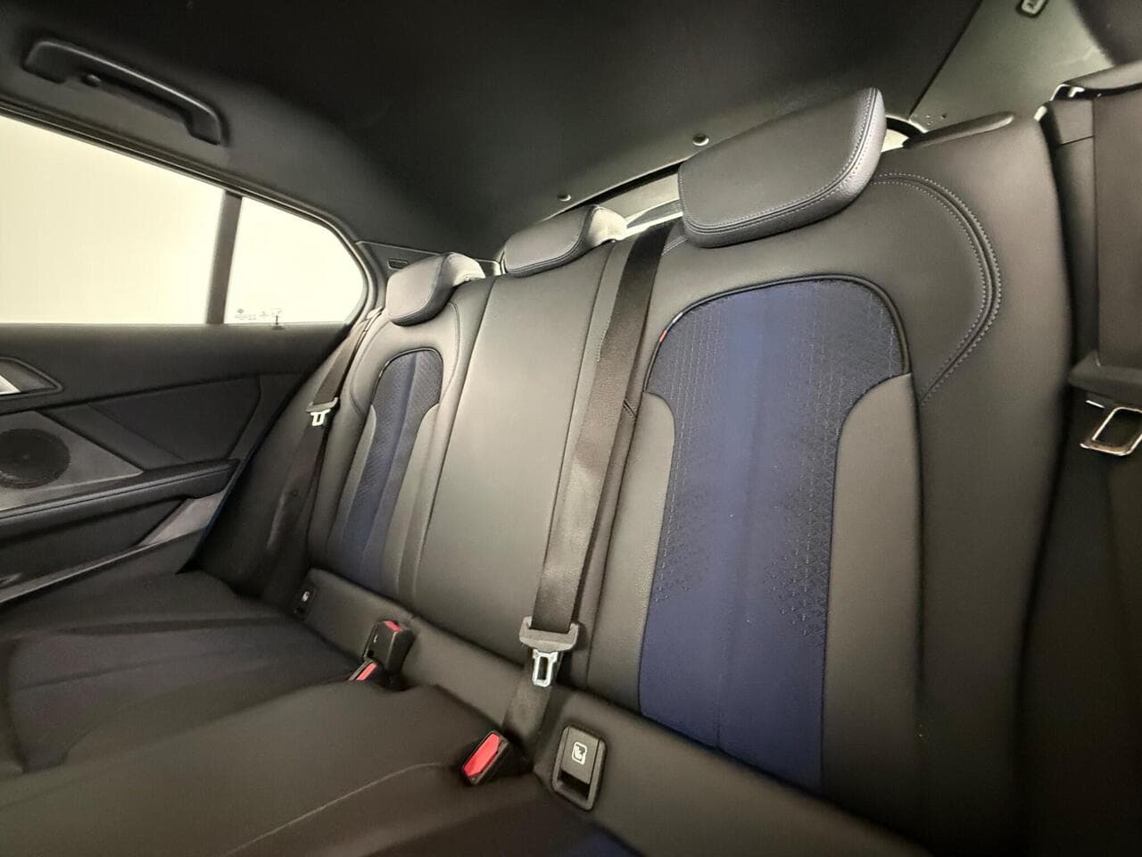 BMW 1 Series thumbnail Seats Rear