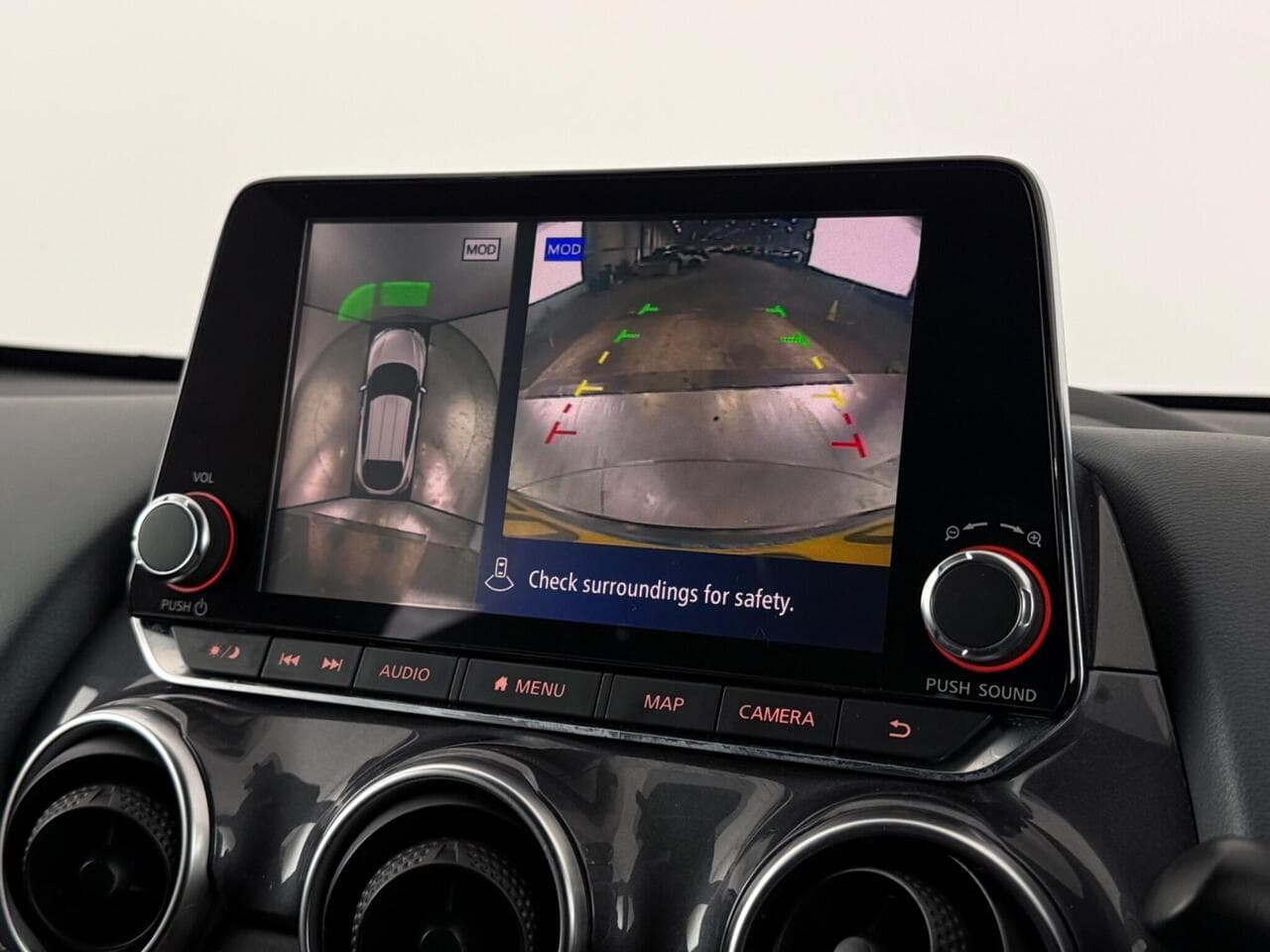 Nissan Juke thumbnail Infotainment System