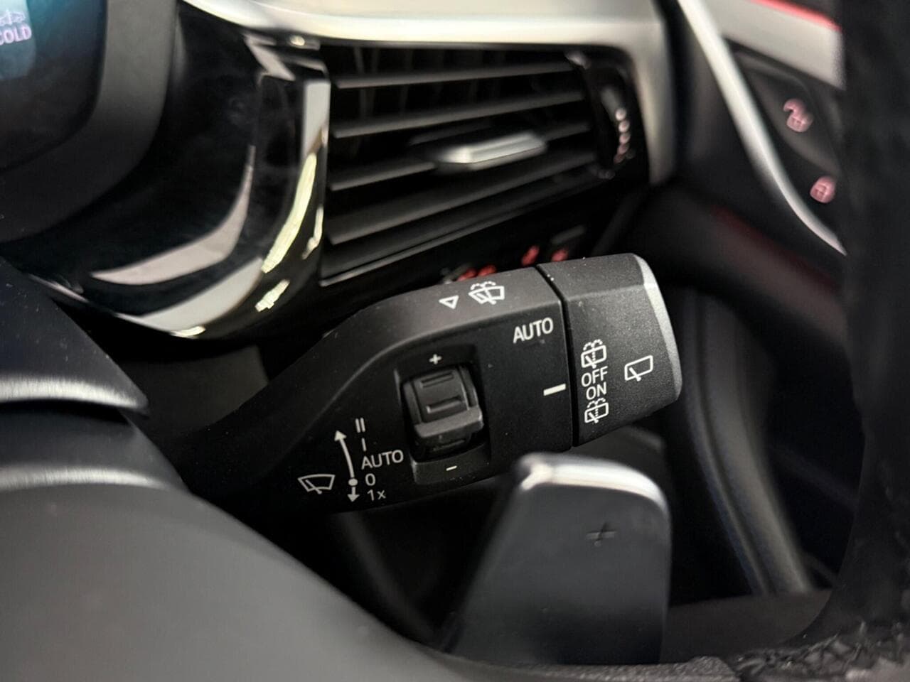 BMW 5 Series thumbnail Misc Controls