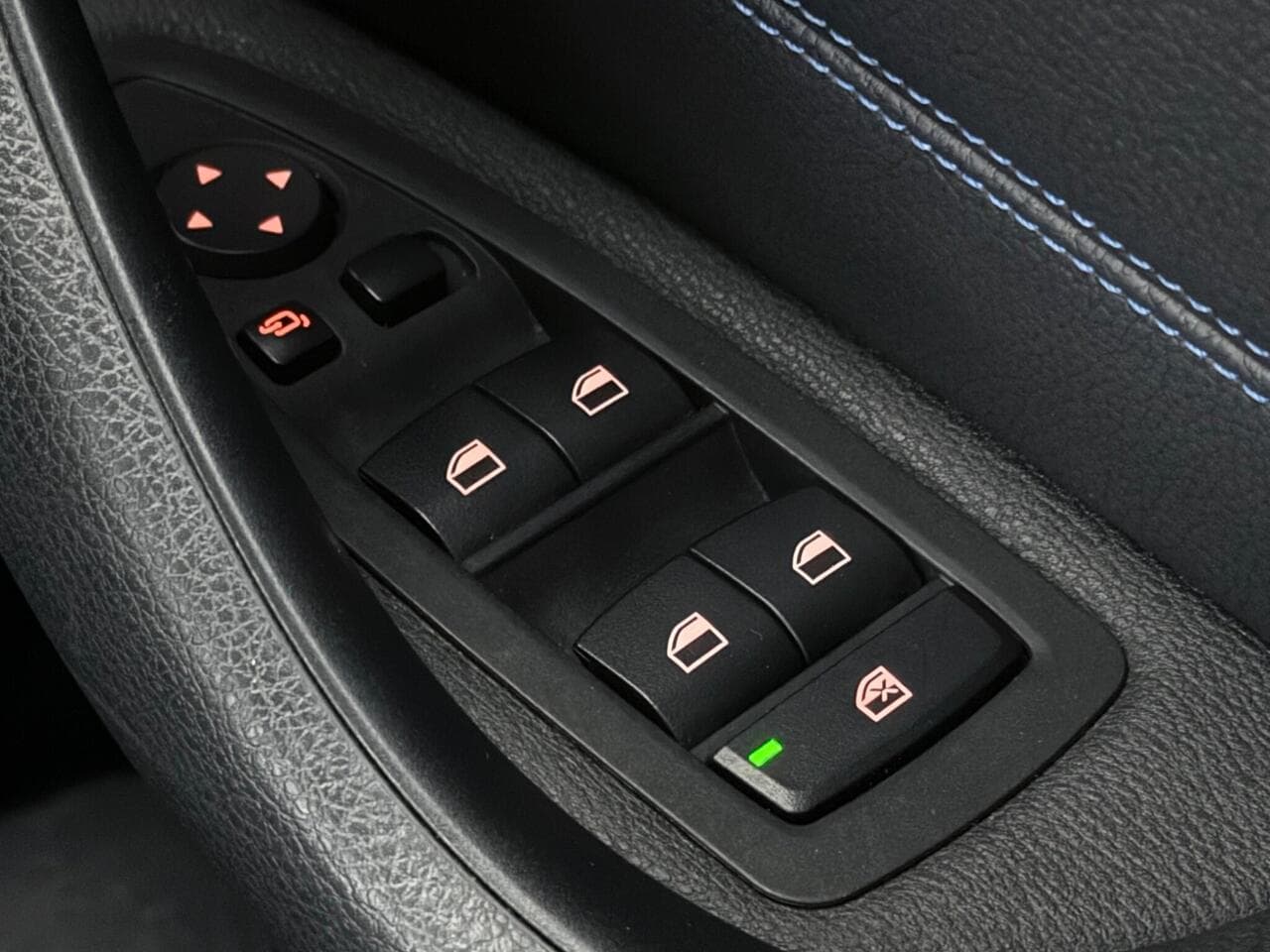 BMW X1 thumbnail Misc Controls
