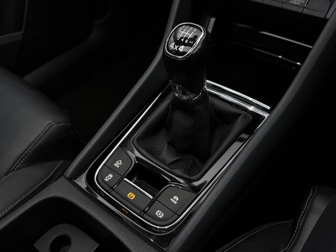 Skoda Karoq thumbnail Interior Front