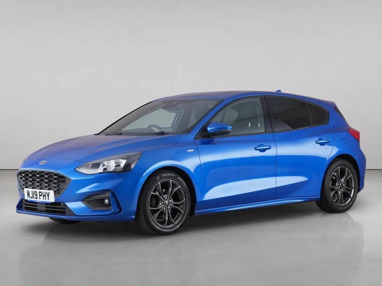 Ford Focus thumbnail Front Left