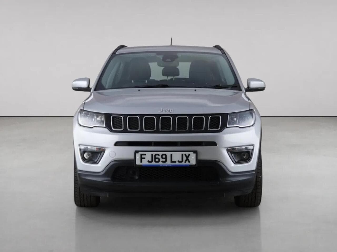 Jeep Compass thumbnail Front