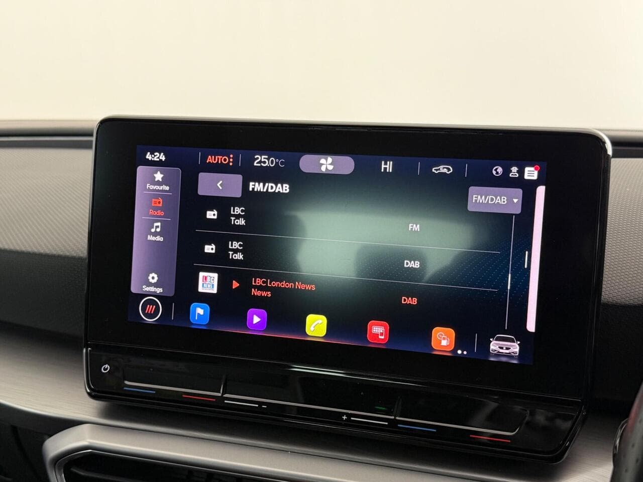 SEAT Leon thumbnail Infotainment System