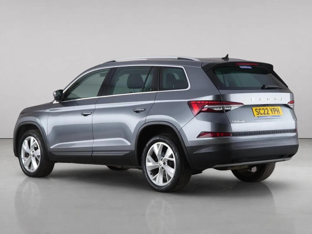 Skoda Kodiaq thumbnail Rear Left
