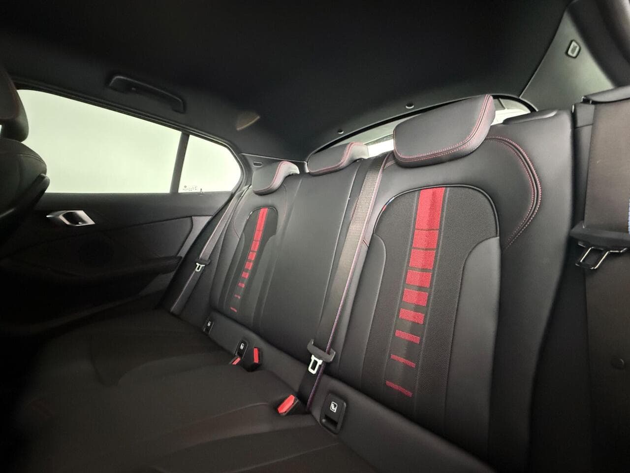 BMW 1 Series thumbnail Seats Rear