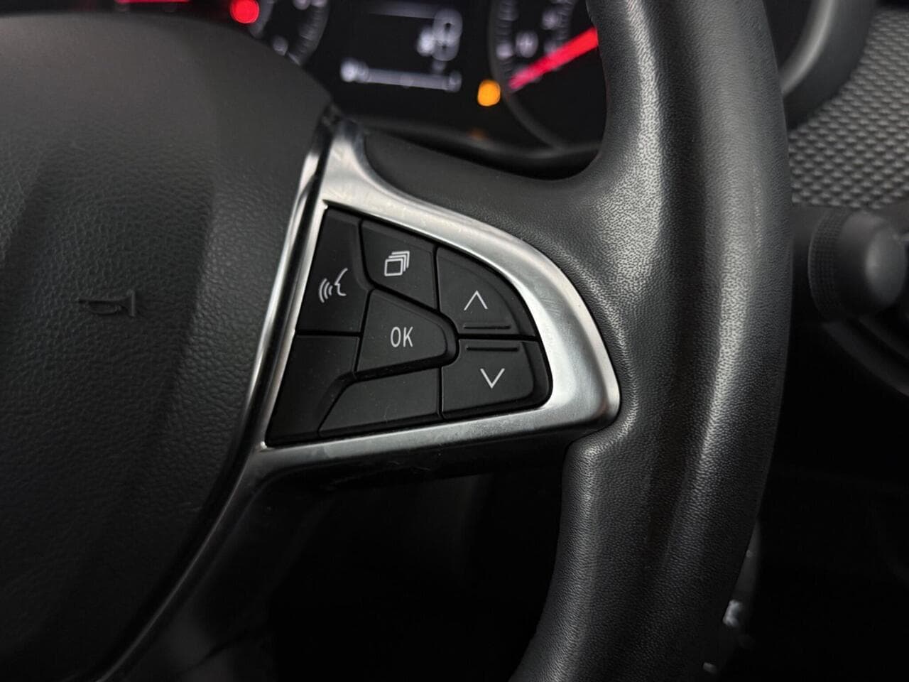 Dacia Jogger thumbnail Misc Controls