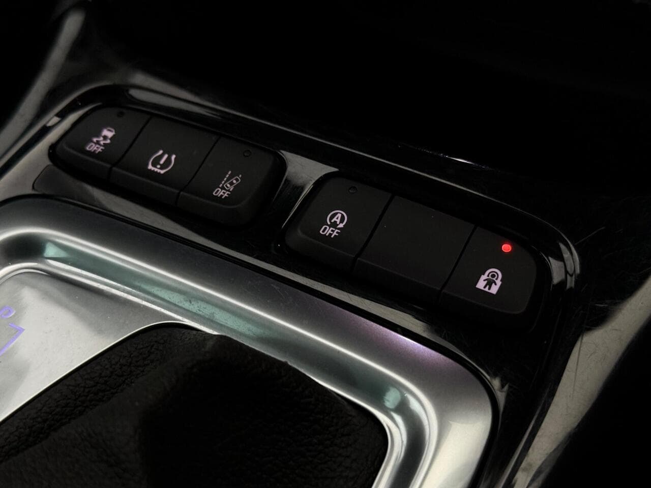 Vauxhall Crossland thumbnail Misc Controls