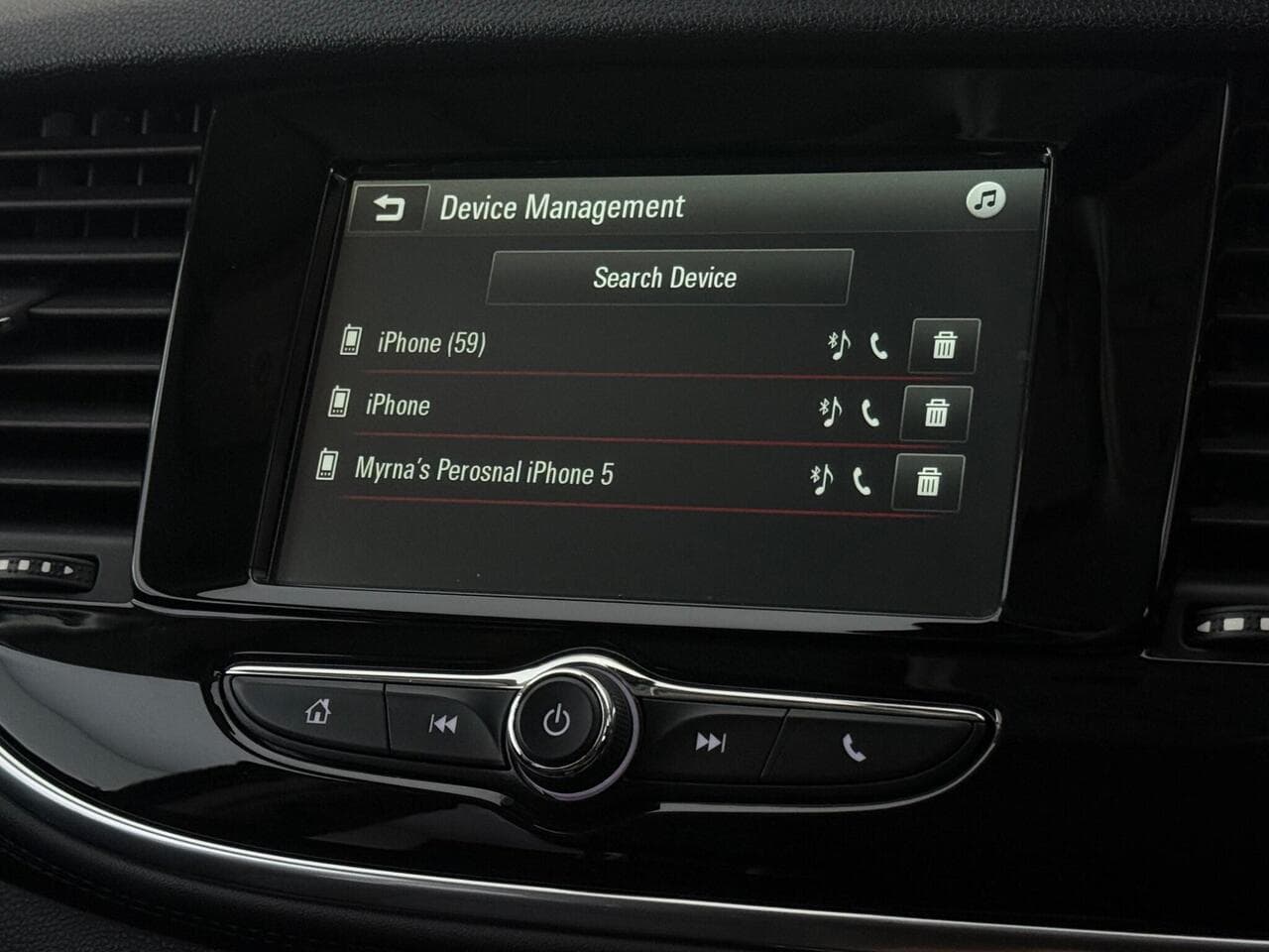 Vauxhall Mokka X thumbnail Infotainment System
