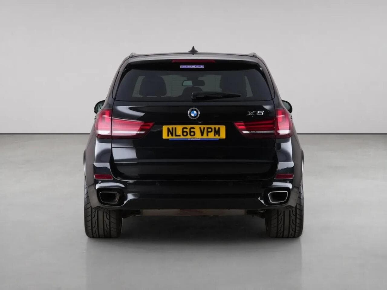 BMW X5 thumbnail Rear