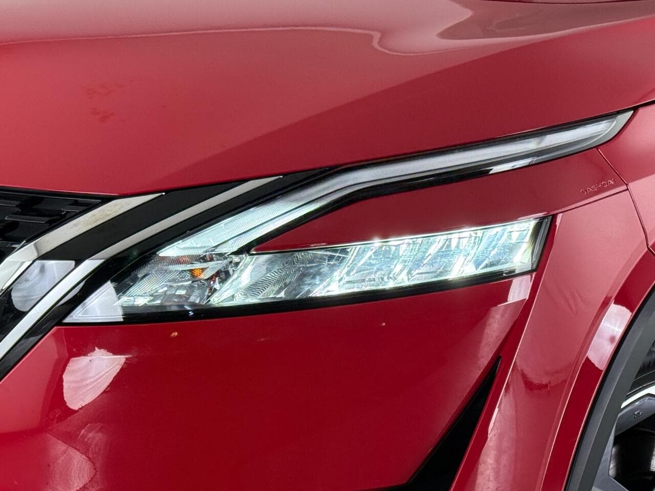 Nissan Qashqai thumbnail Lights Front