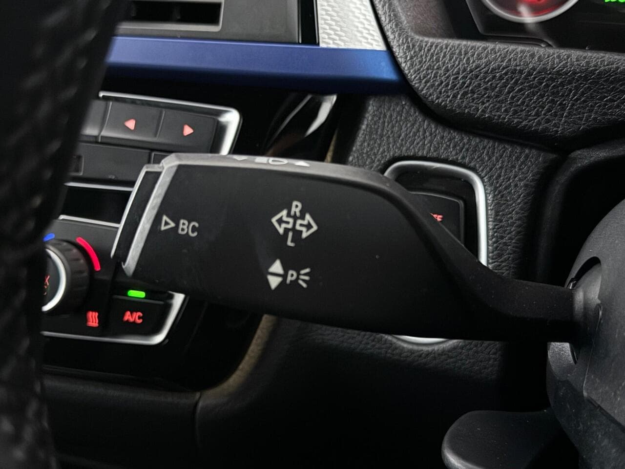 BMW 4 Series Gran Coupe thumbnail Misc Controls