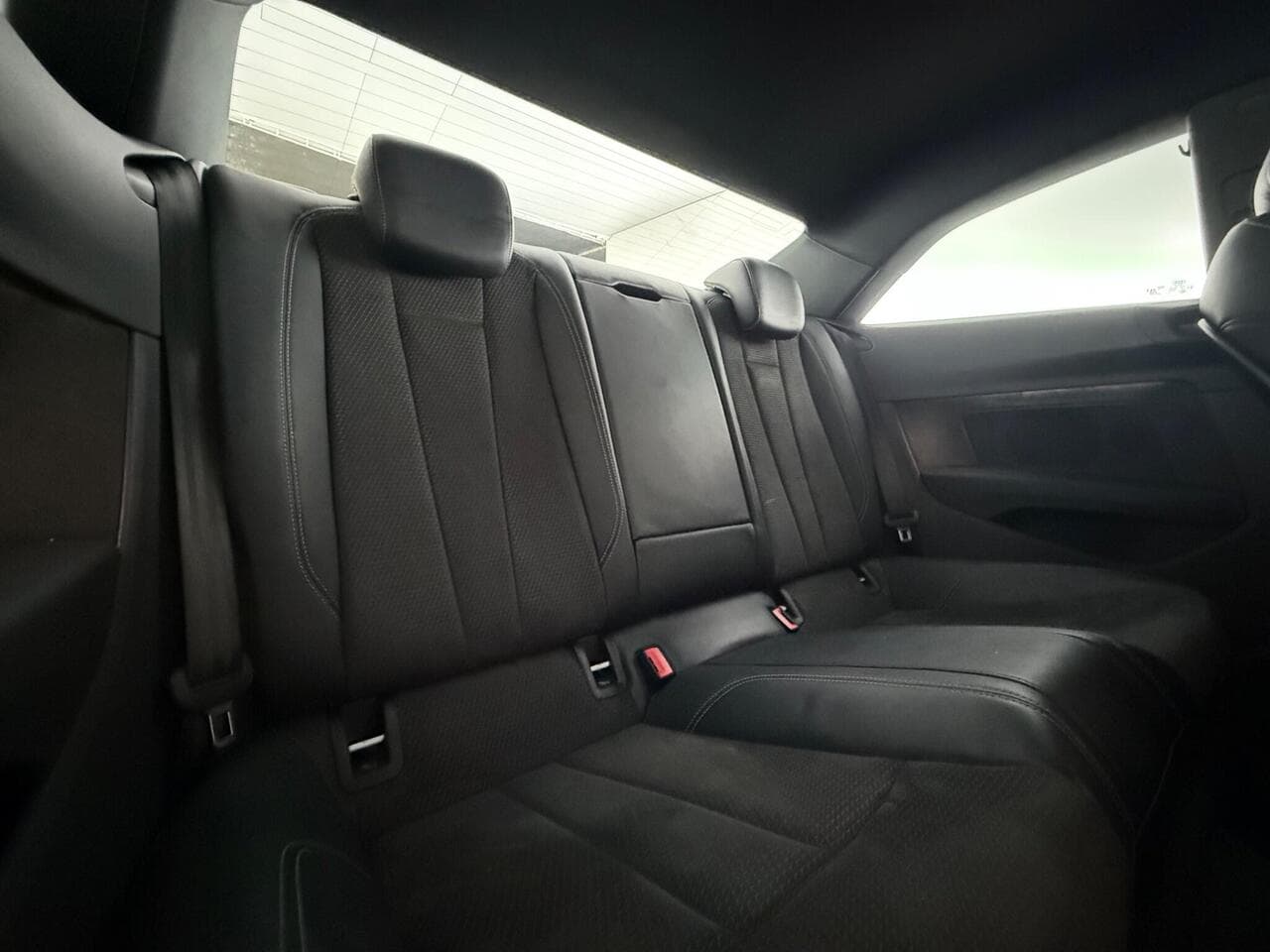 Audi A5 thumbnail Seats Rear