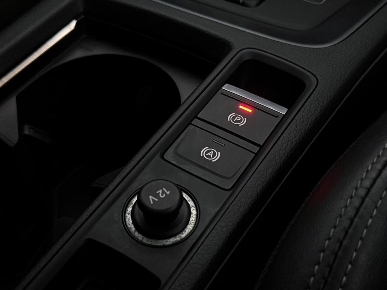 Audi Q3 thumbnail Misc Controls