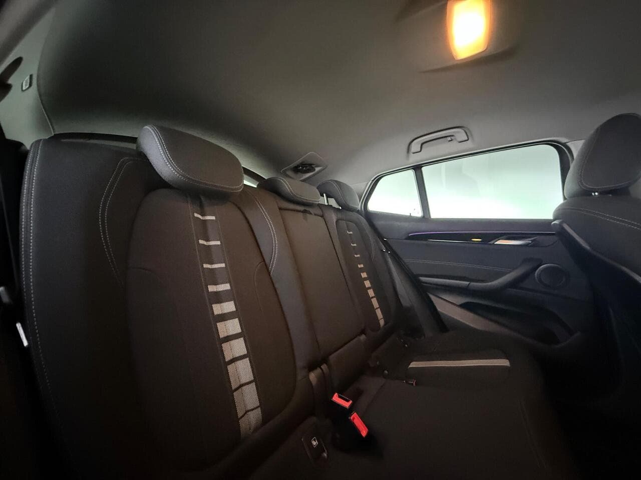 BMW X2 thumbnail Seats Rear
