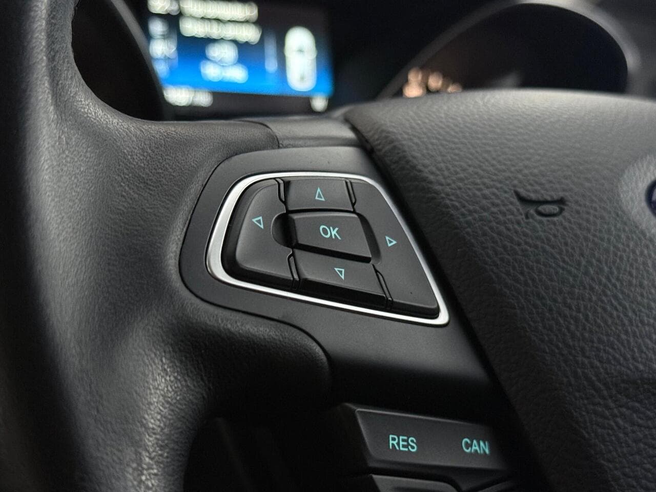 Ford Kuga thumbnail Misc Controls