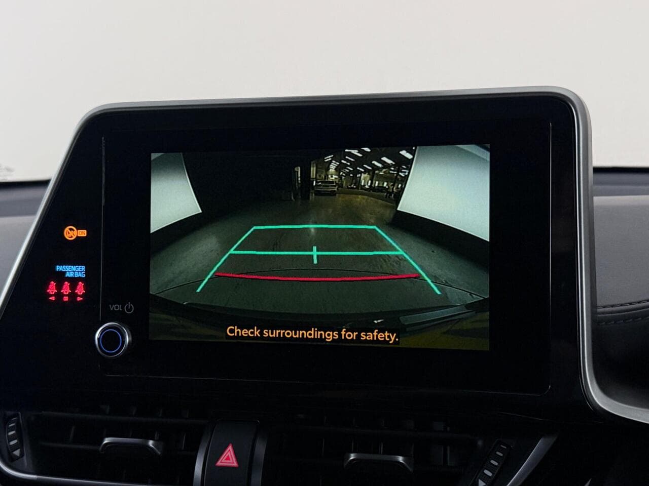 Toyota C-HR thumbnail Infotainment System