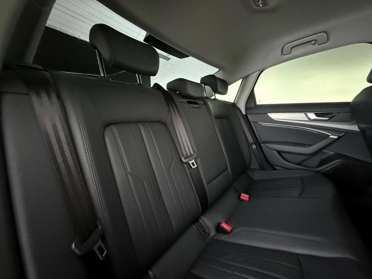 Audi A6 Saloon thumbnail Seats Rear