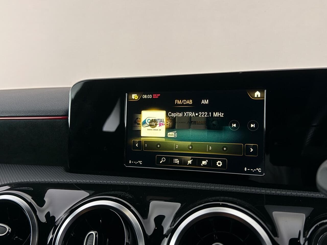 Mercedes-Benz A Class thumbnail Infotainment System