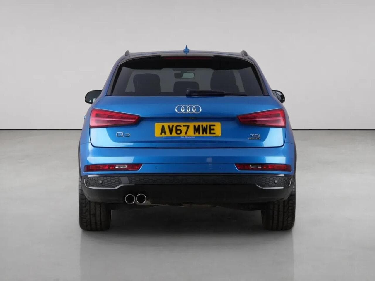 Audi Q3 thumbnail Rear