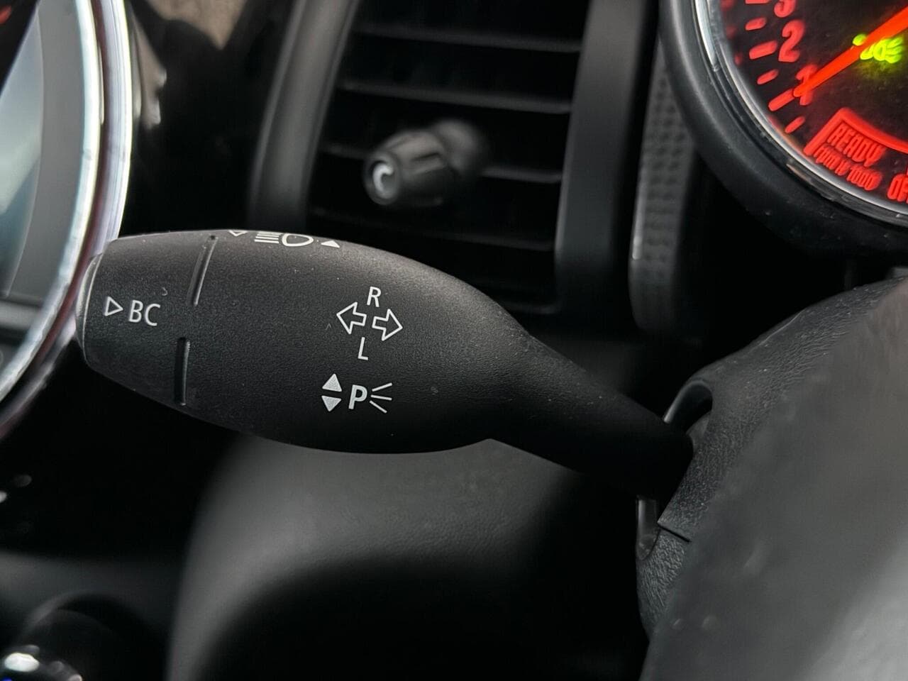 MINI Hatch thumbnail Misc Controls