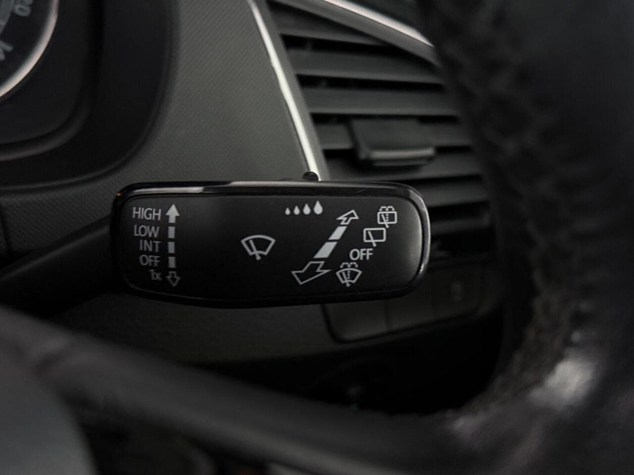 Skoda Fabia thumbnail Misc Controls