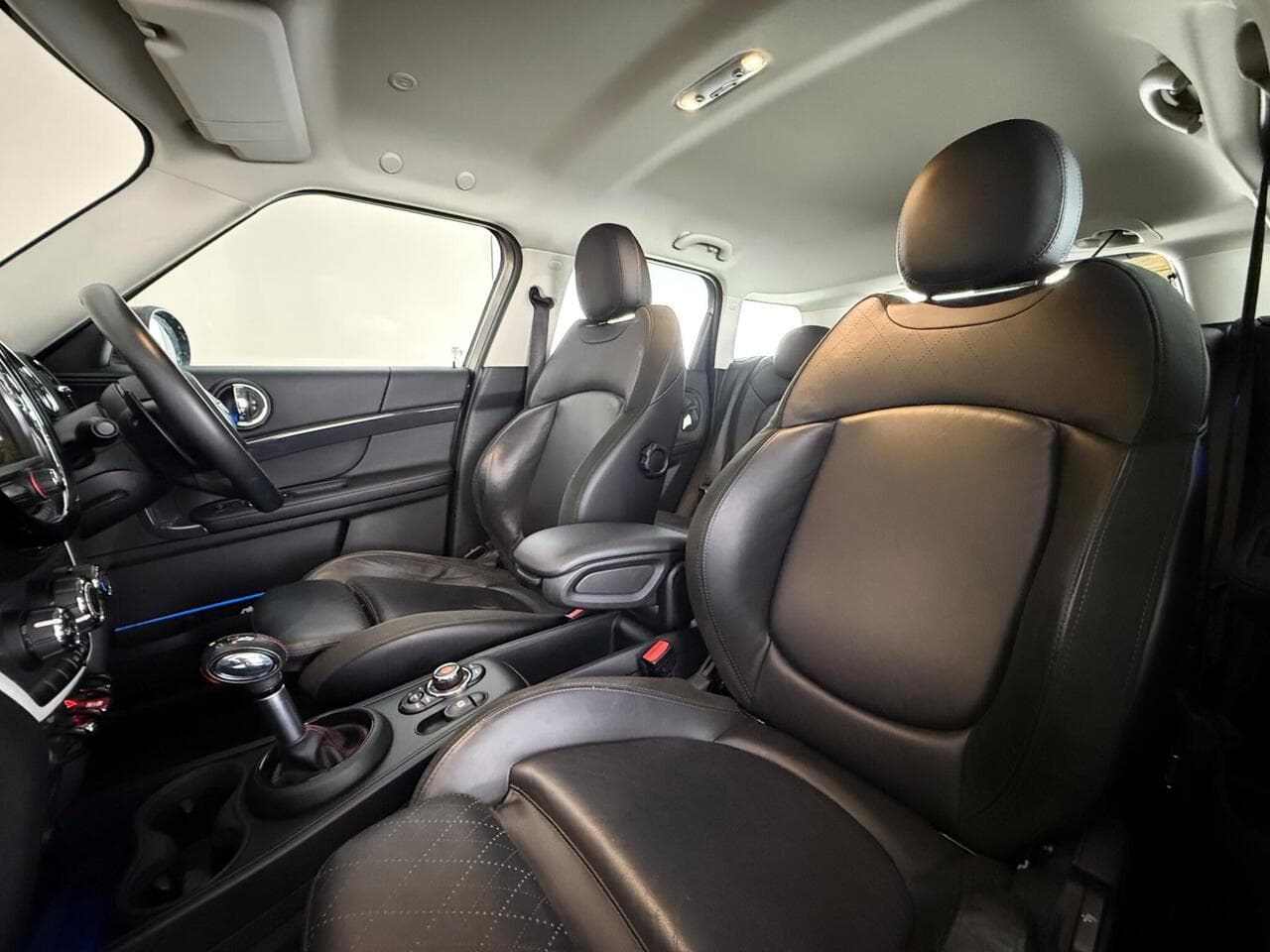 MINI Countryman thumbnail Seat Front Passenger