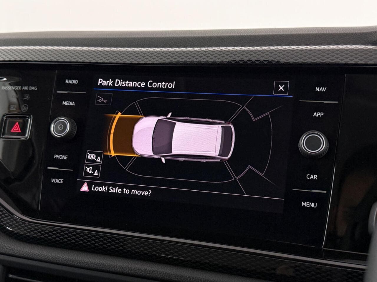 Volkswagen Taigo thumbnail Infotainment System