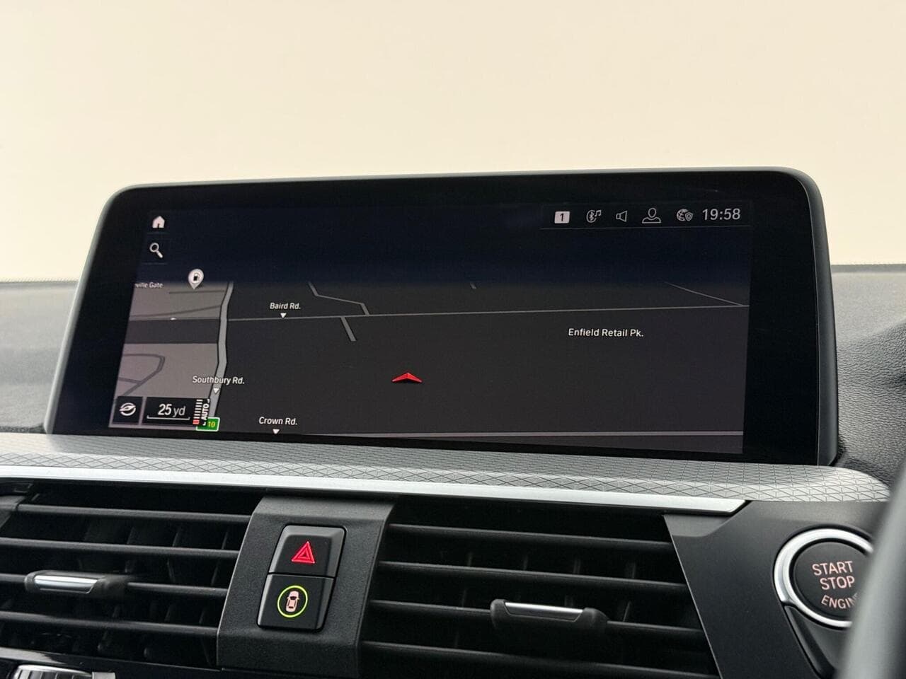 BMW X3 thumbnail Infotainment System