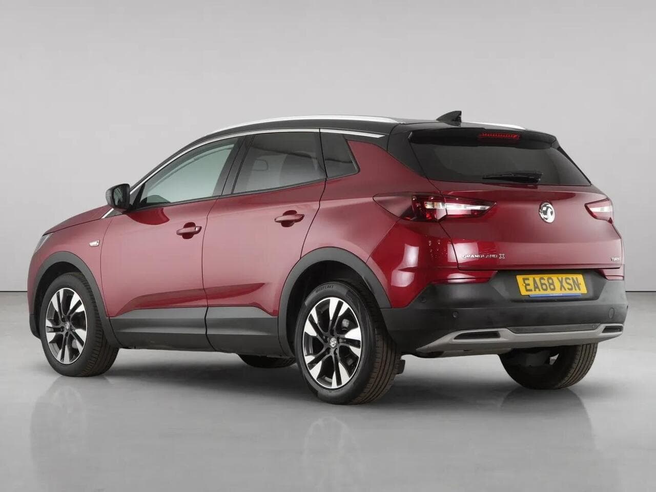 Vauxhall Grandland X thumbnail Rear Left