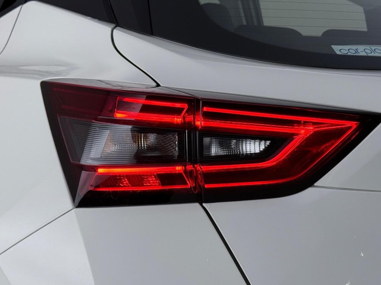 Nissan Juke thumbnail Lights Rear