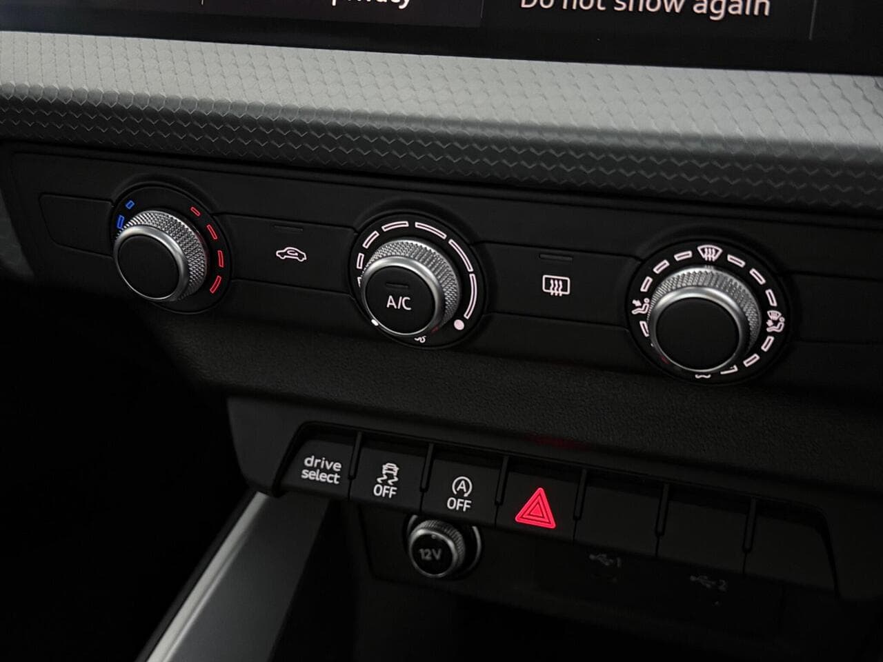 Audi A1 thumbnail Misc Controls