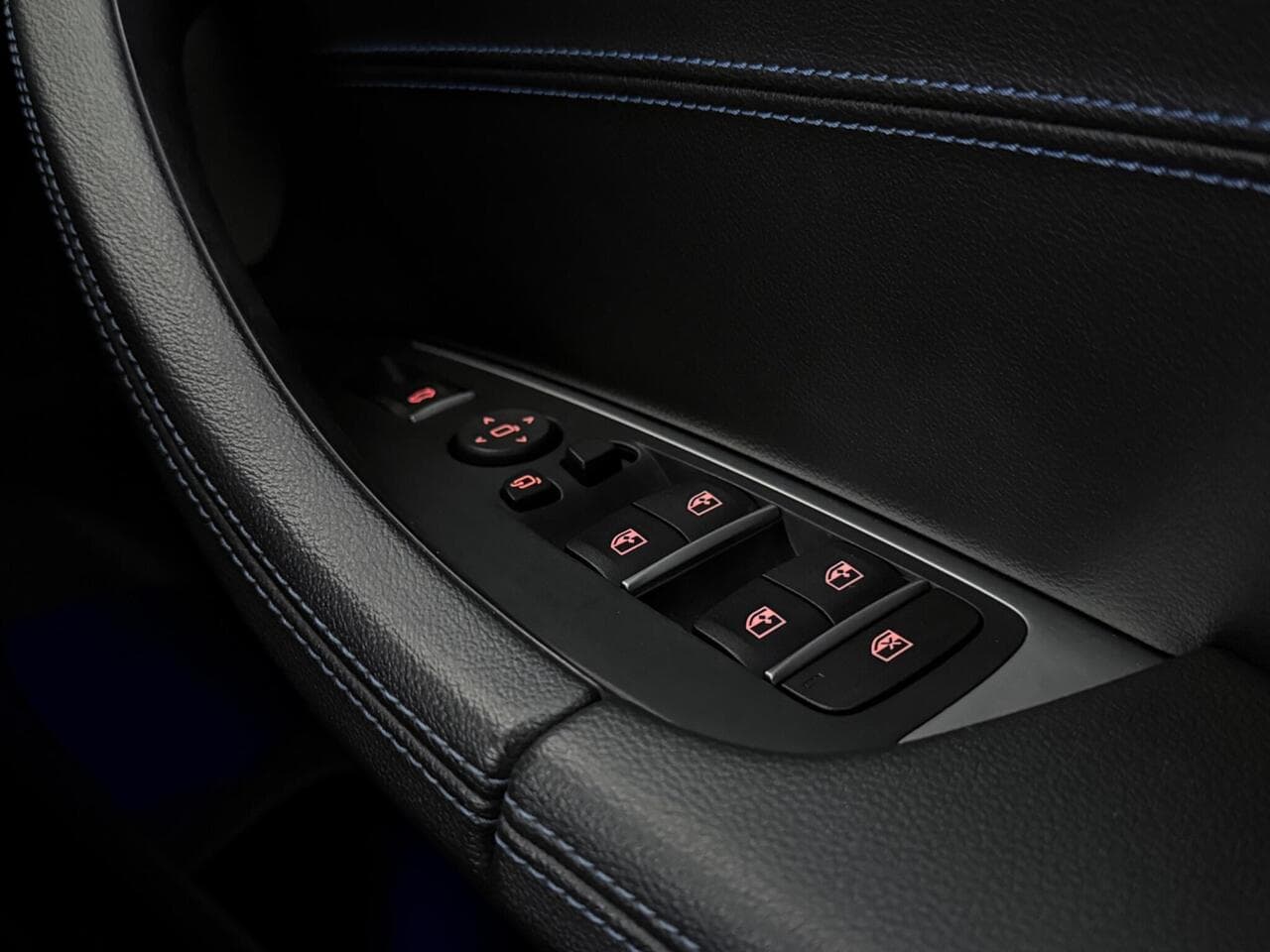BMW X3 thumbnail Misc Controls