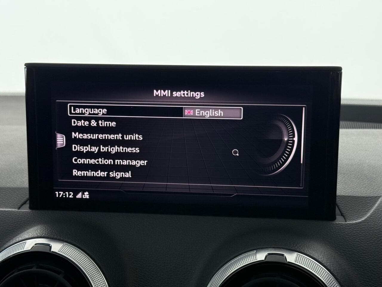 Audi Q2 thumbnail Infotainment System