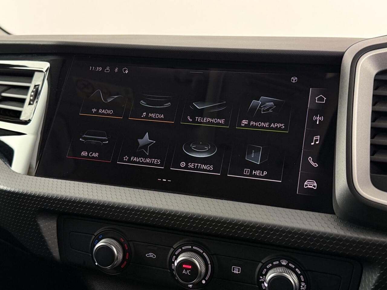 Audi A1 thumbnail Infotainment System