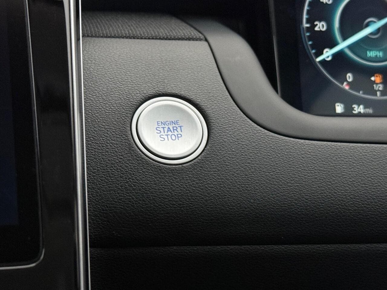 Hyundai TUCSON thumbnail Misc Controls