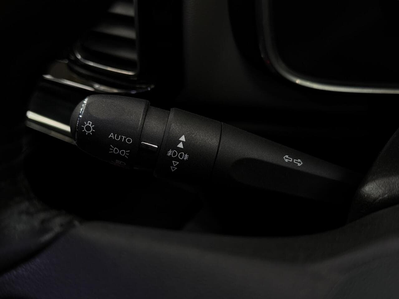 Citroen C5 Aircross thumbnail Misc Controls
