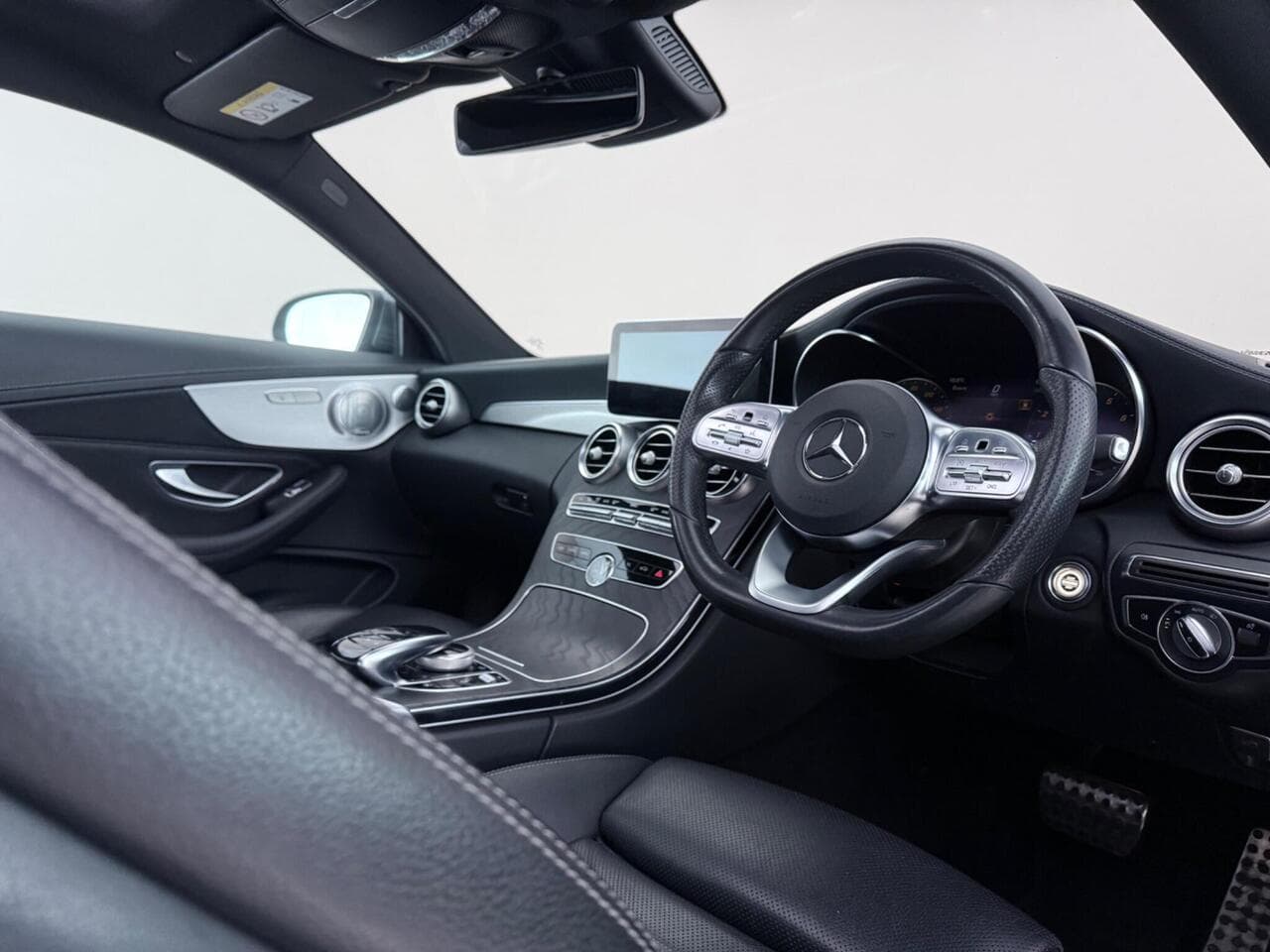 Mercedes-Benz C Class thumbnail Interior Front