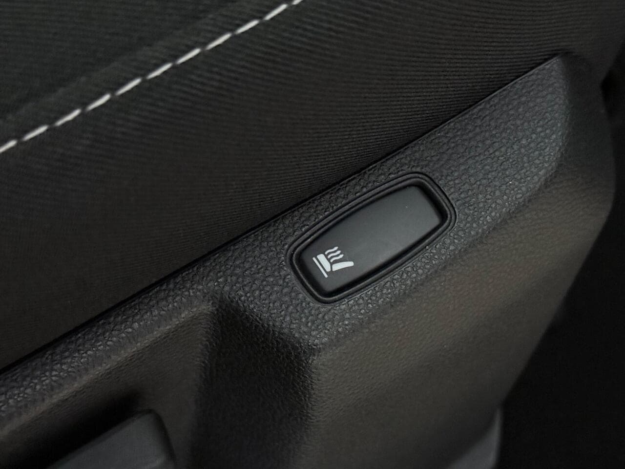 Dacia Duster thumbnail Misc Controls