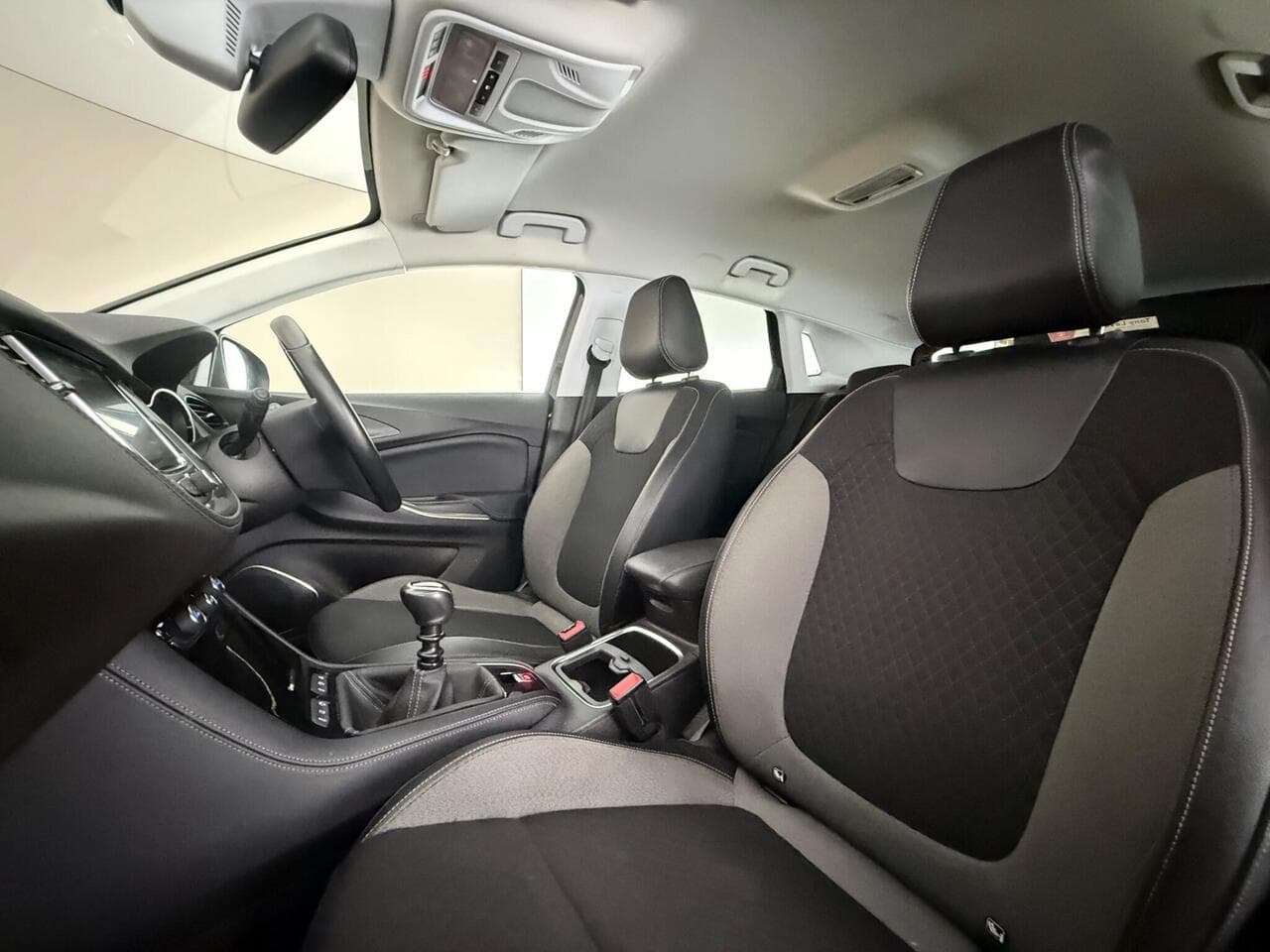 Vauxhall Grandland X thumbnail Seat Front Passenger