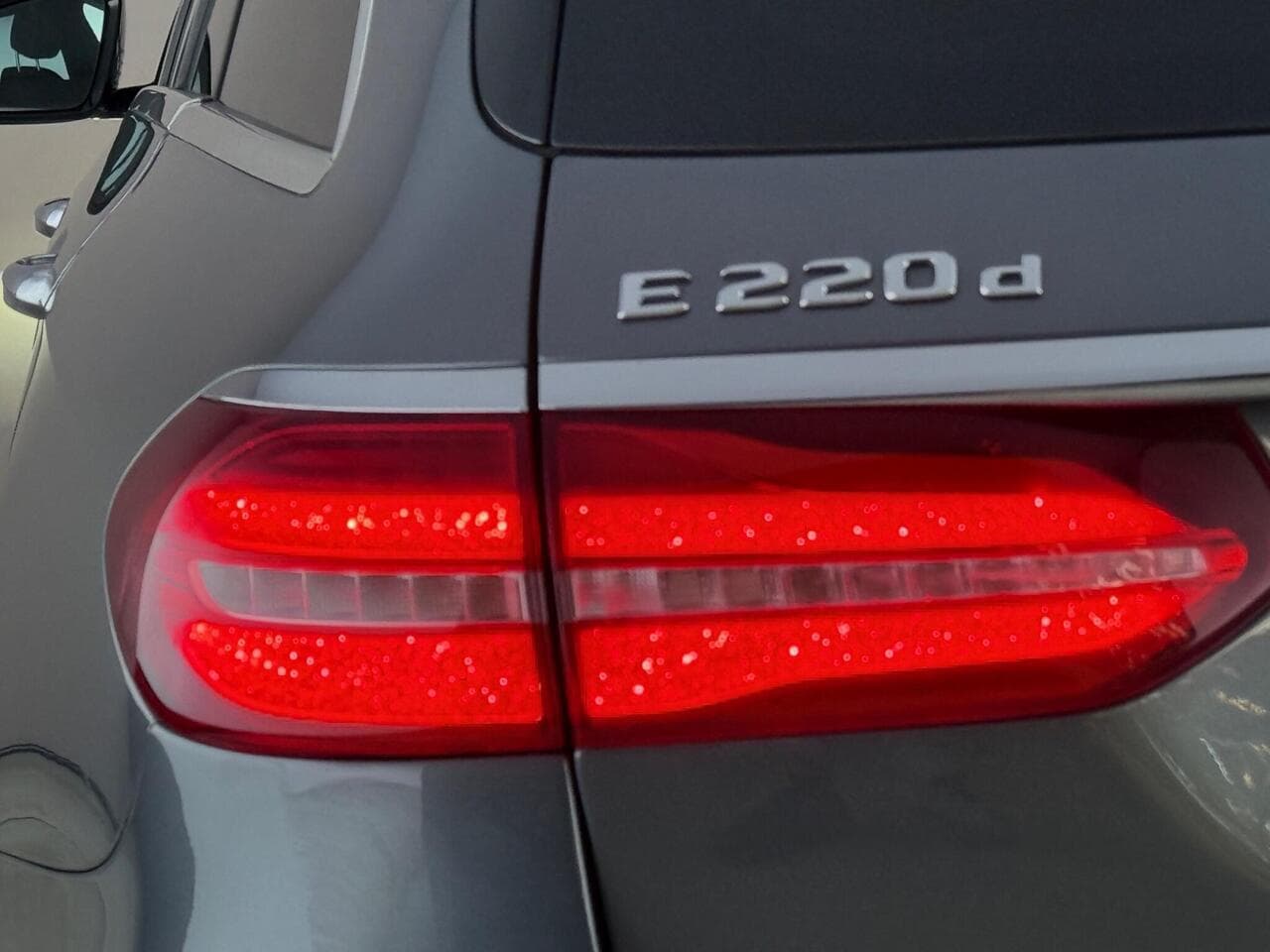 Mercedes-Benz E Class thumbnail Lights Rear