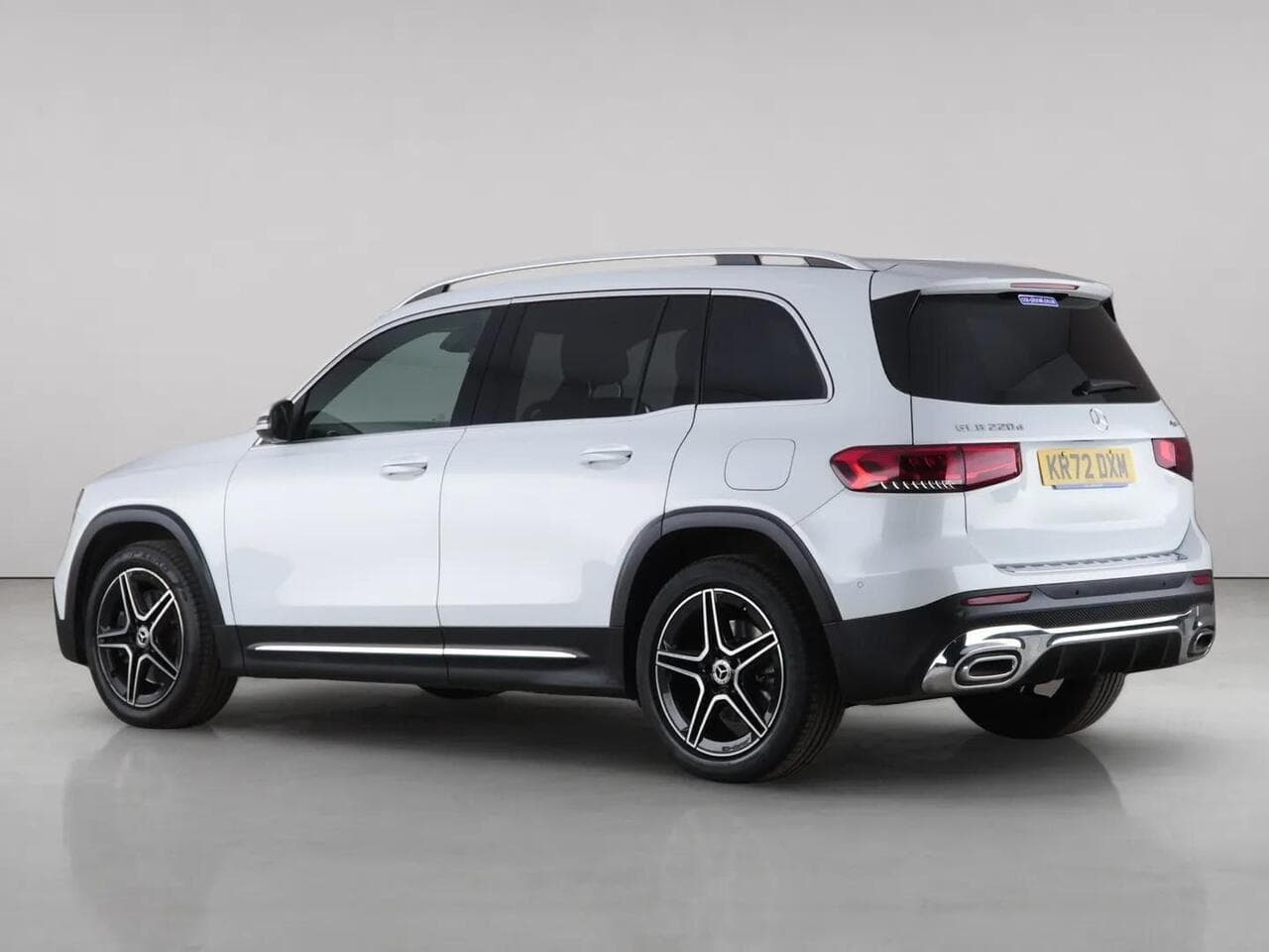 Mercedes-Benz GLB thumbnail Rear Left