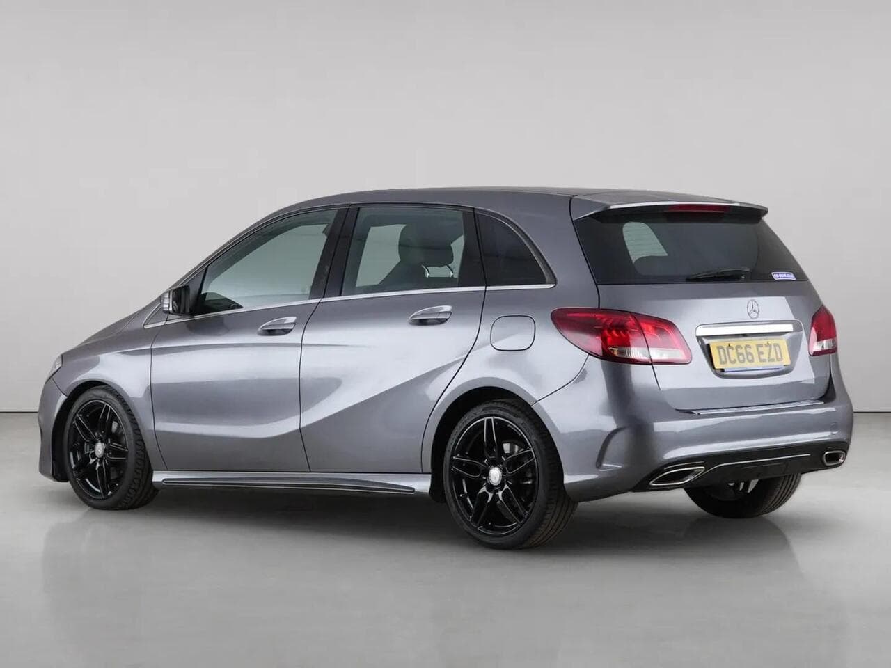 Mercedes-Benz B Class thumbnail Rear Left