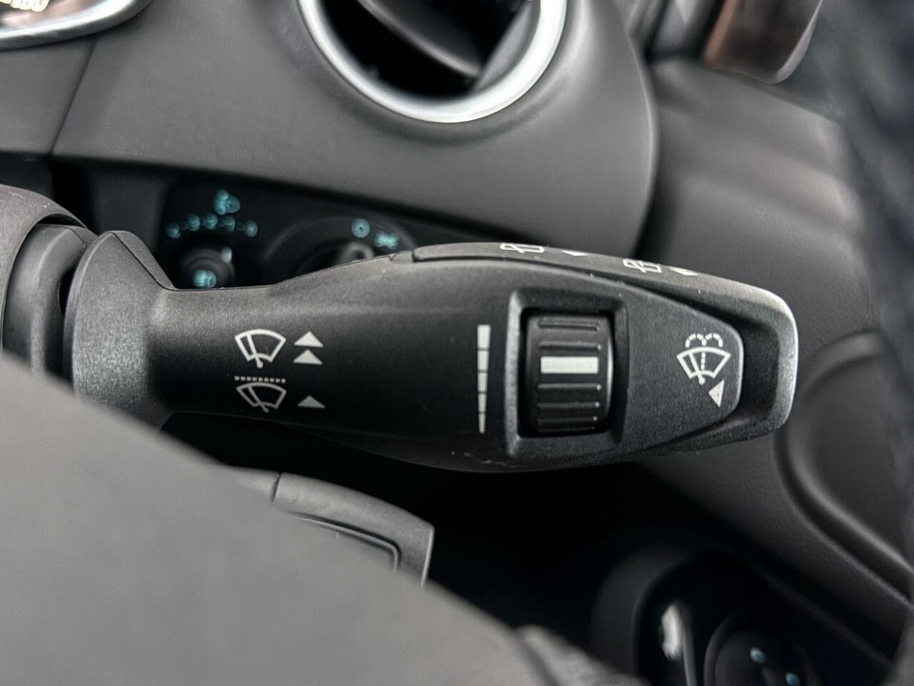 Ford Fiesta thumbnail Misc Controls