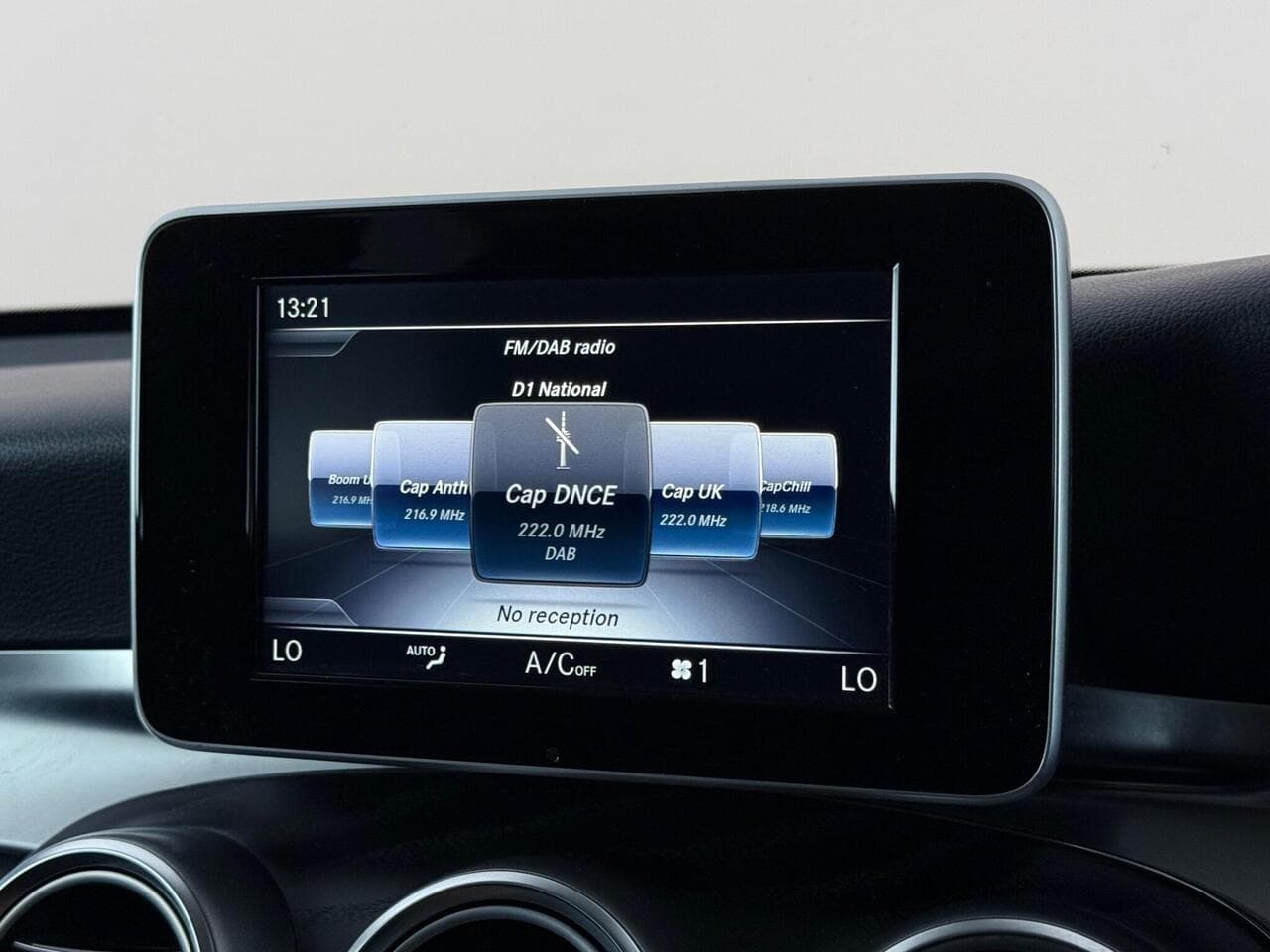Mercedes-Benz GLC thumbnail Infotainment System