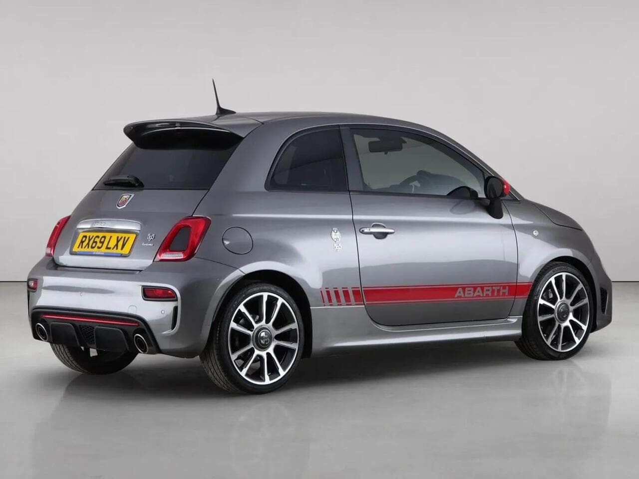 Abarth 595 thumbnail Rear Right