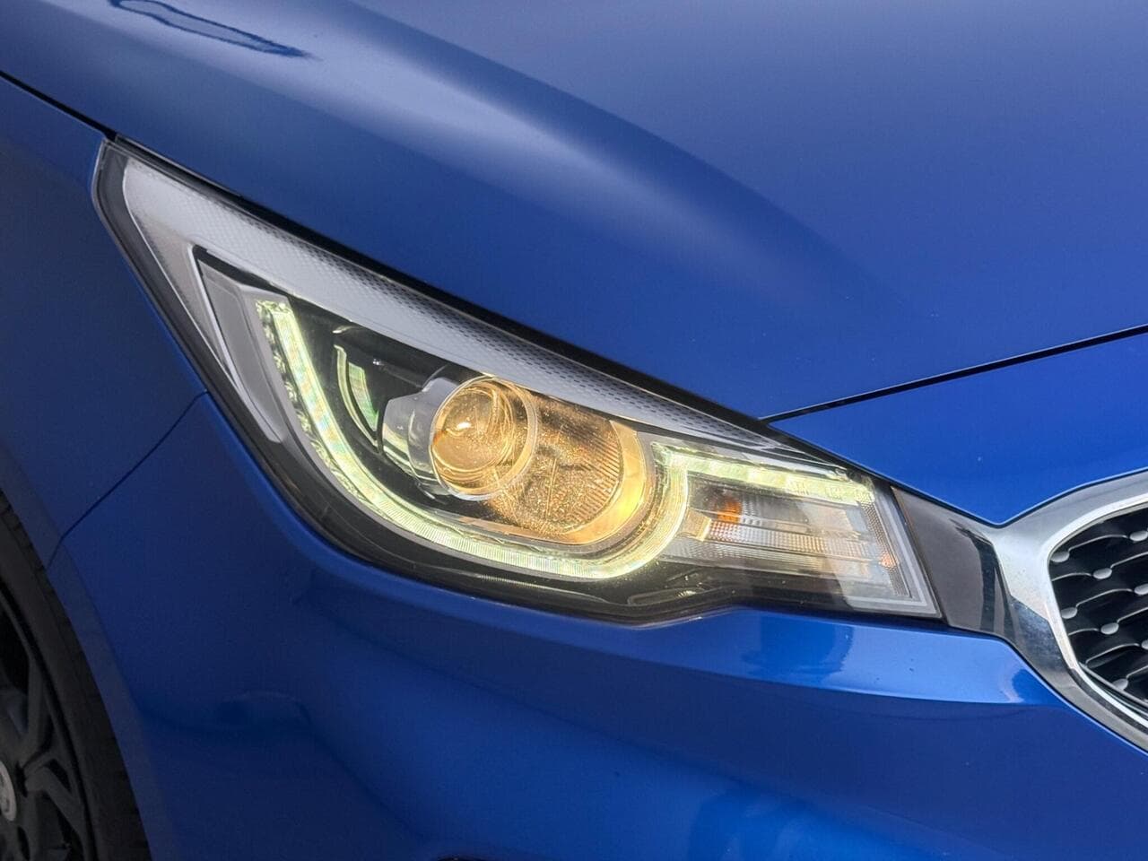 MG MG3 thumbnail Lights Front
