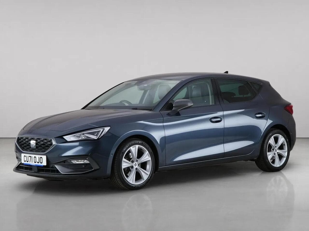 SEAT Leon thumbnail Front Left