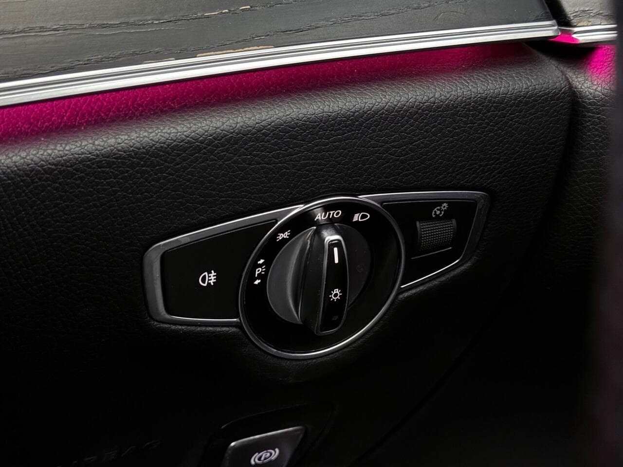 Mercedes-Benz E Class thumbnail Misc Controls